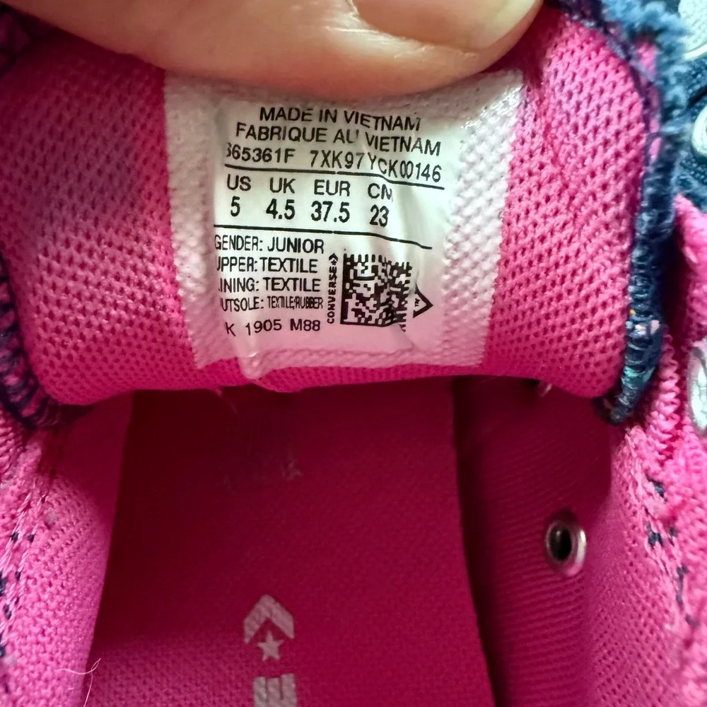Converse All Star Girls Shoes Navy Blue Pink Star Print Lace Up Sneakers Sz 5